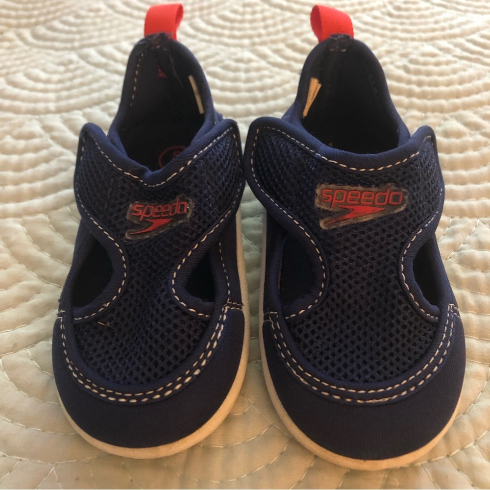 Speedo Swimming Shoes Size S(5/6)